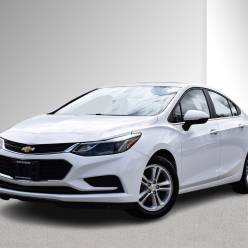 2018 Chevrolet Cruze LT - Heated Seats, Sunroof, Power Drivers Seat