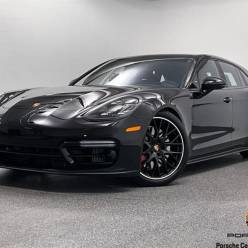 2023 Porsche Panamera GTS Sport Turismo / Certified / No Claims