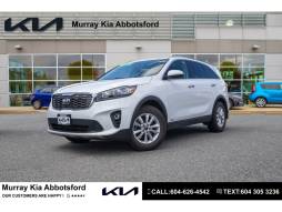 2019 Kia Sorento EX! 4 cylinder! 7 Seats! Leather! 1 owner! Nav!