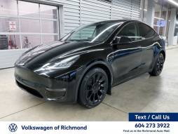 2022 Tesla Model Y Long Range | Dual Motor | Moon Roof | Navigation |