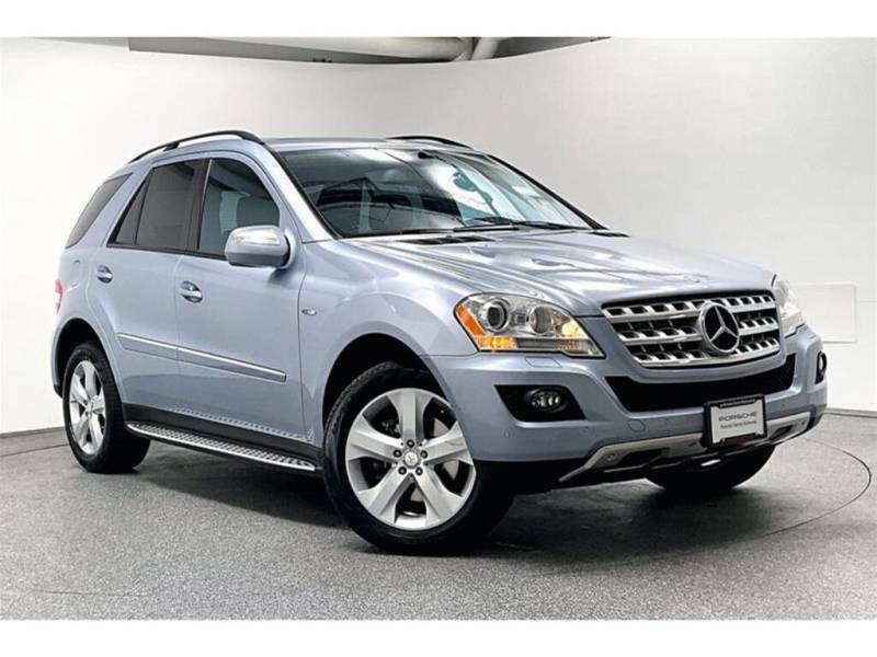 2009 Mercedes-Benz ML320 BlueTec 4MATIC / Local/ Low Mileage