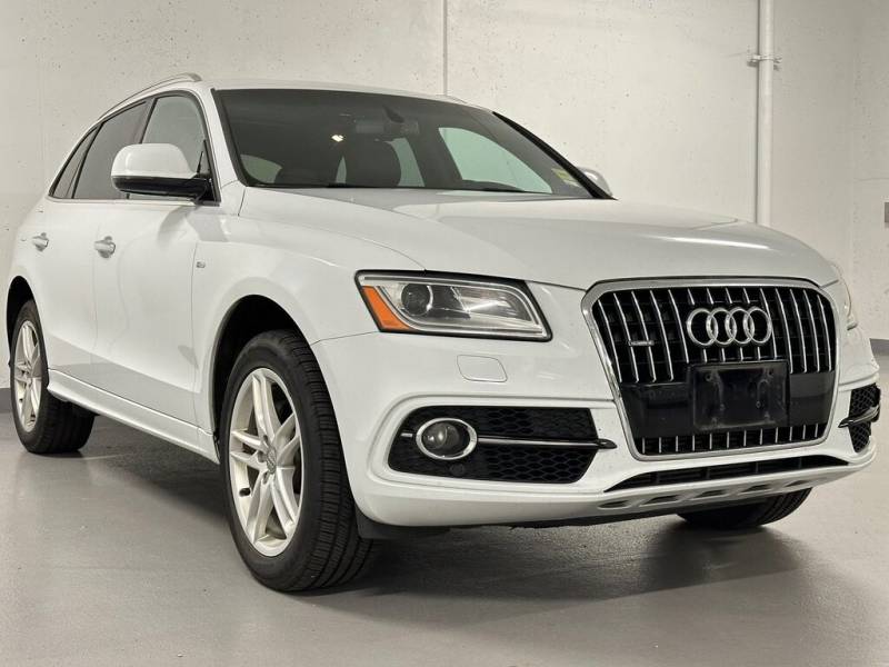 2015 Audi Q5 quattro S-Line! Navi! Pano Roof! 4 Cylinder Engine 2.0L