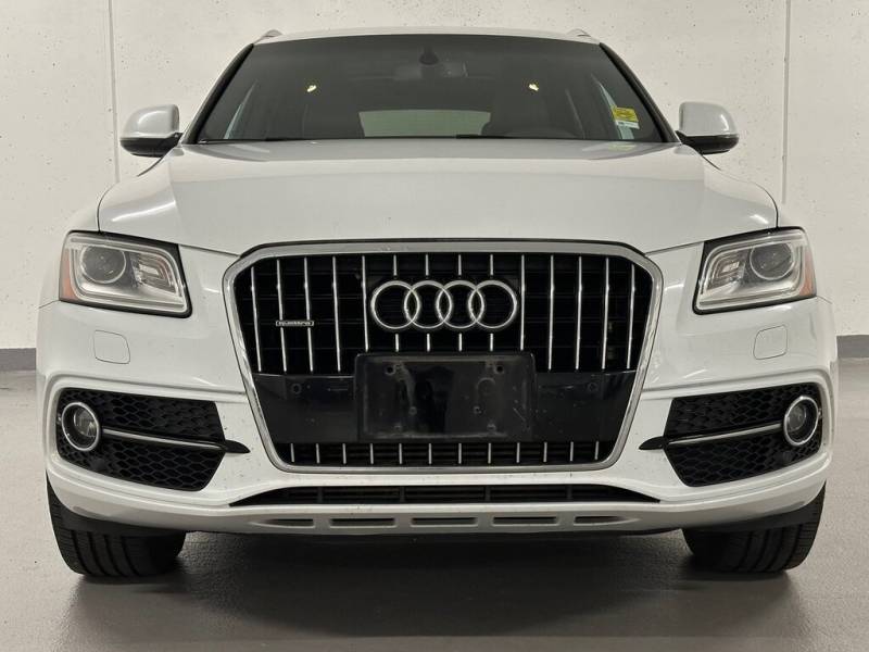 2015 Audi Q5 quattro S-Line! Navi! Pano Roof! 4 Cylinder Engine 2.0L