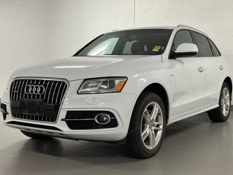 2015 Audi Q5 quattro S-Line! Navi! Pano Roof! 4 Cylinder Engine 2.0L