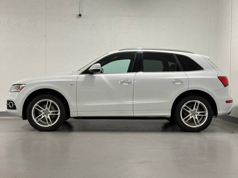 2015 Audi Q5 quattro S-Line! Navi! Pano Roof! 4 Cylinder Engine 2.0L