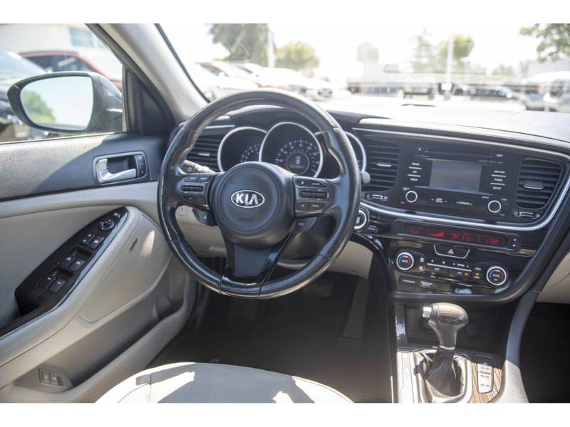 2015 Kia Optima EX! Sunroof! Heated & Cooled seats! HIstory!