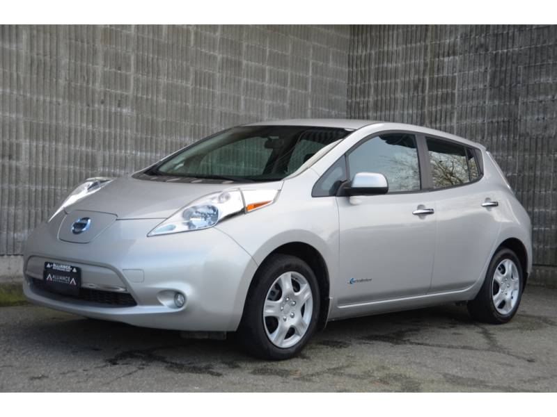 2015 Nissan LEAF HB S ONLY 5% GST, NO PST!