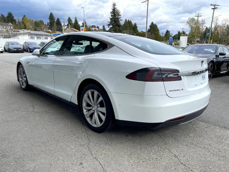 2015 Tesla Model S 4dr Sdn AWD 70D