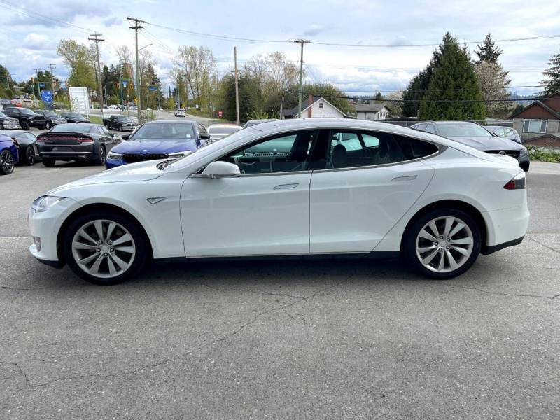 2015 Tesla Model S 4dr Sdn AWD 70D