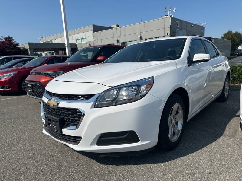 2016 Chevrolet Malibu 33,000km! Automatic! Remote Start! AC! Power Grp!