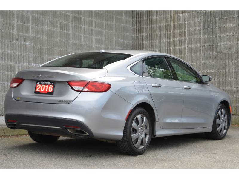 2016 Chrysler 200 C 