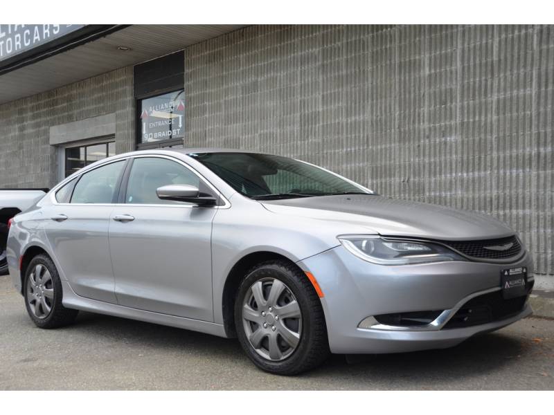 2016 Chrysler 200 C 