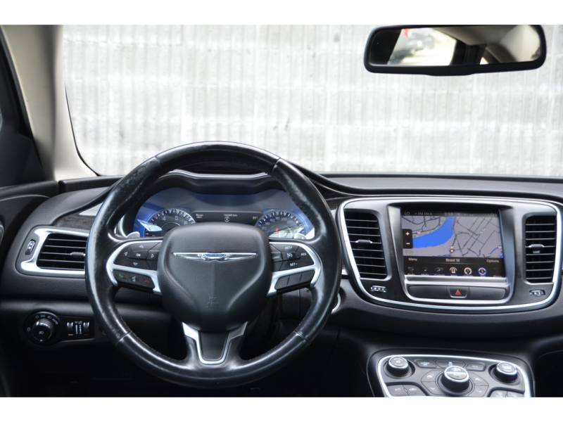 2016 Chrysler 200 C 