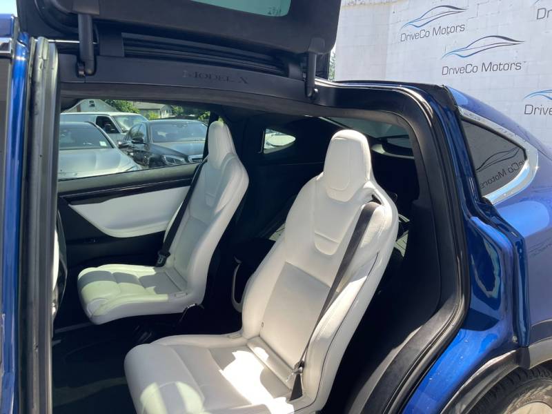 2016 Tesla Model X P90D ENHANCED AUTO PILOT  6 PASS AWD