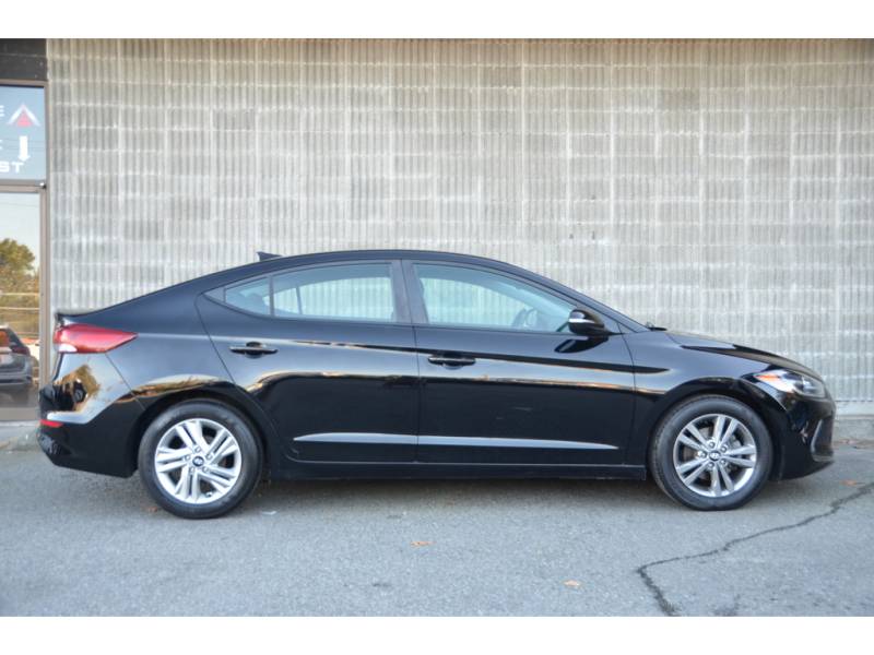 2017 Hyundai Elantra 4dr Sdn Auto GL/Bluetooth/Back-up Camera