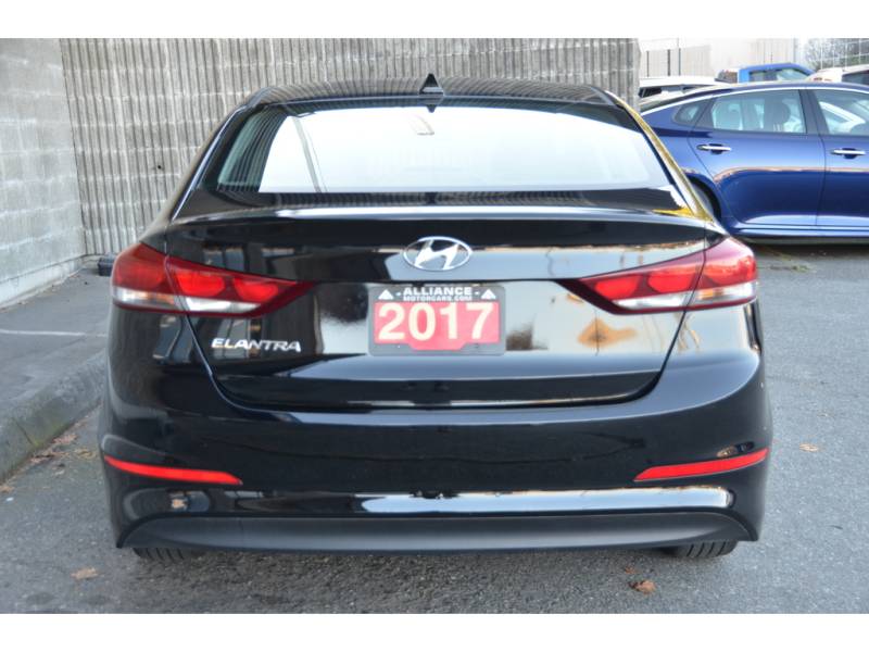 2017 Hyundai Elantra 4dr Sdn Auto GL/Bluetooth/Back-up Camera