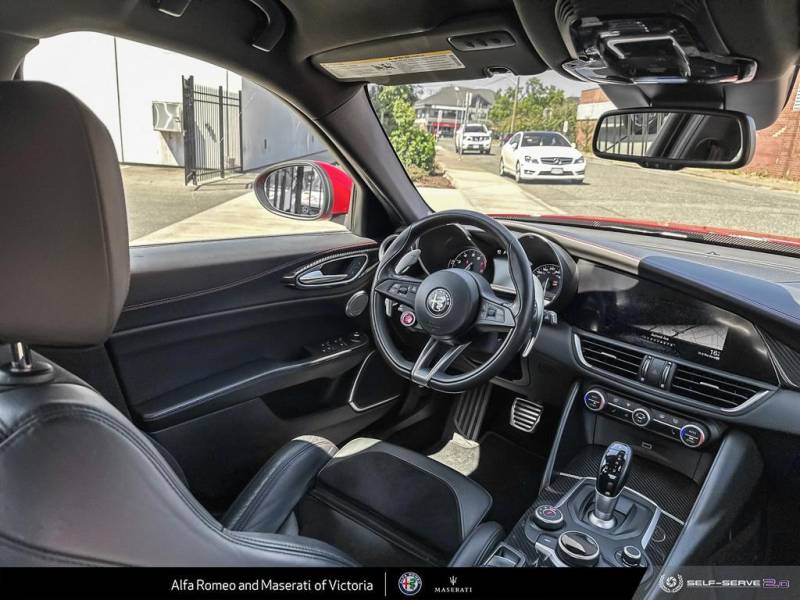 2018 Alfa Romeo Giulia Quadrifoglio 