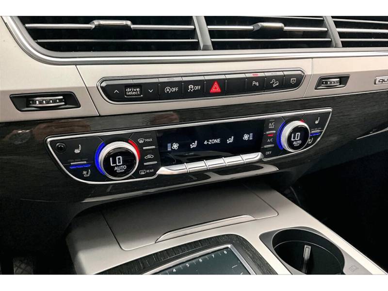 2018 Audi Q7 / Carplay / No Claim / Local