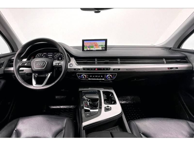 2018 Audi Q7 / Carplay / No Claim / Local