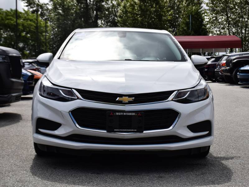 2018 Chevrolet Cruze LT - Heated Seats, Sunroof, Power Drivers Seat