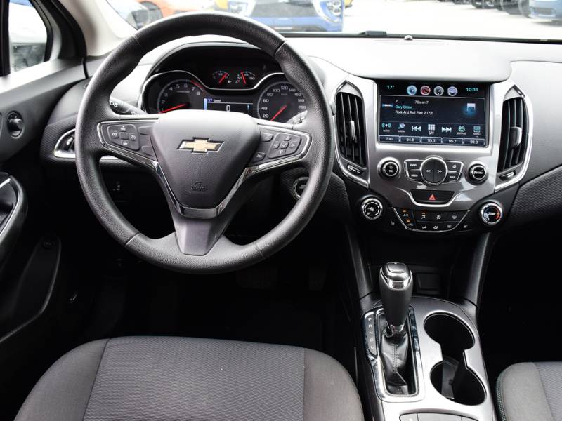 2018 Chevrolet Cruze LT - Heated Seats, Sunroof, Power Drivers Seat