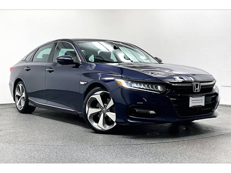 2018 Honda Accord Touring CVT / Local