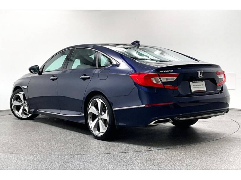 2018 Honda Accord Touring CVT / Local