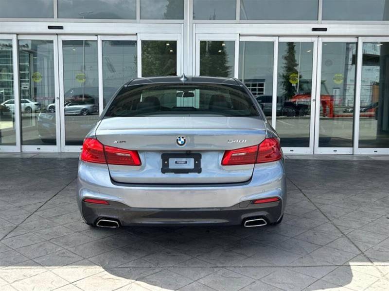 2019 BMW 540i xDrive xDrive l Enhanced l HeadUp Display l Low KM