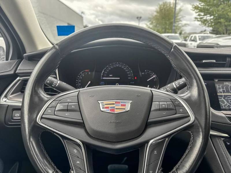 2019 Cadillac XT5 LUXURY AWD + LEATHER/NAVI/SUNROOF