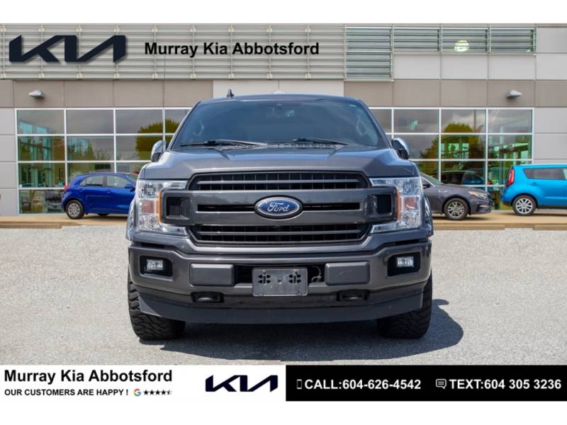 2019 Ford F-150 XLT Crew Cab! 4x4! All Terrain tires! Nav! AC!