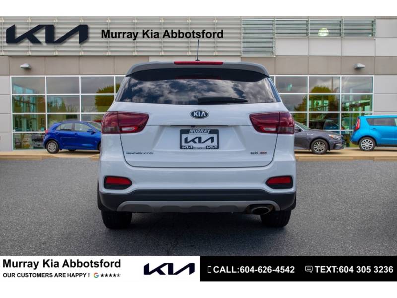 2019 Kia Sorento EX! 4 cylinder! 7 Seats! Leather! 1 owner! Nav!