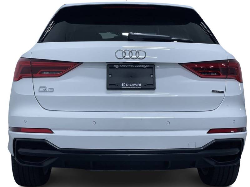 2020 Audi Q3 quattro Low Kms 4 Cylinder Engine 2.0L