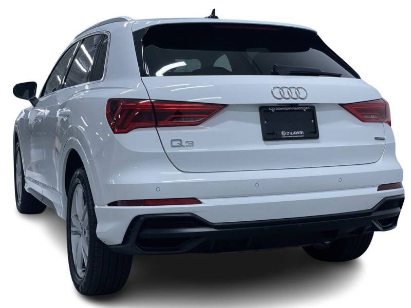 2020 Audi Q3 quattro Low Kms 4 Cylinder Engine 2.0L