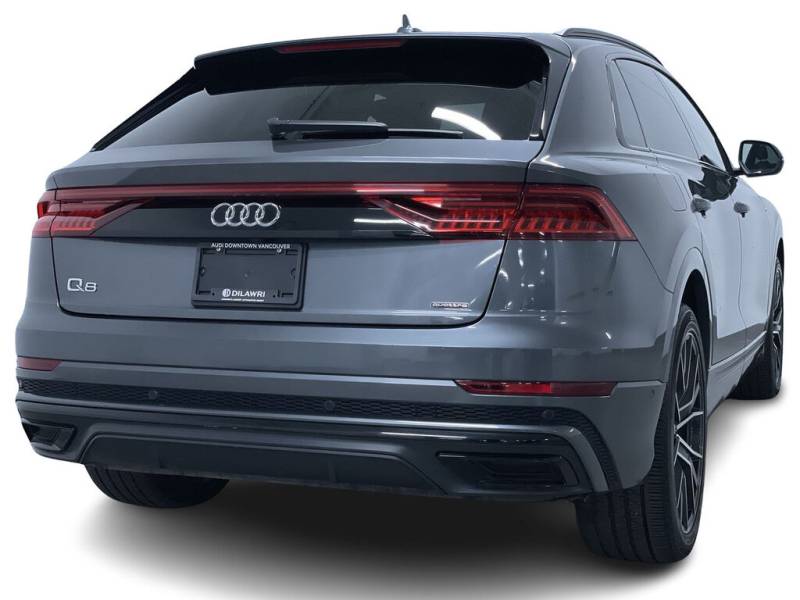 2020 Audi Q8 quattro | S-Line - Dynamic Ride - 22" Wheels! V6 Cylinder Engine 3.0L