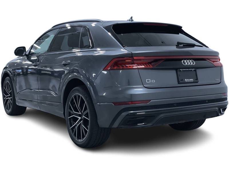 2020 Audi Q8 quattro | S-Line - Dynamic Ride - 22" Wheels! V6 Cylinder Engine 3.0L