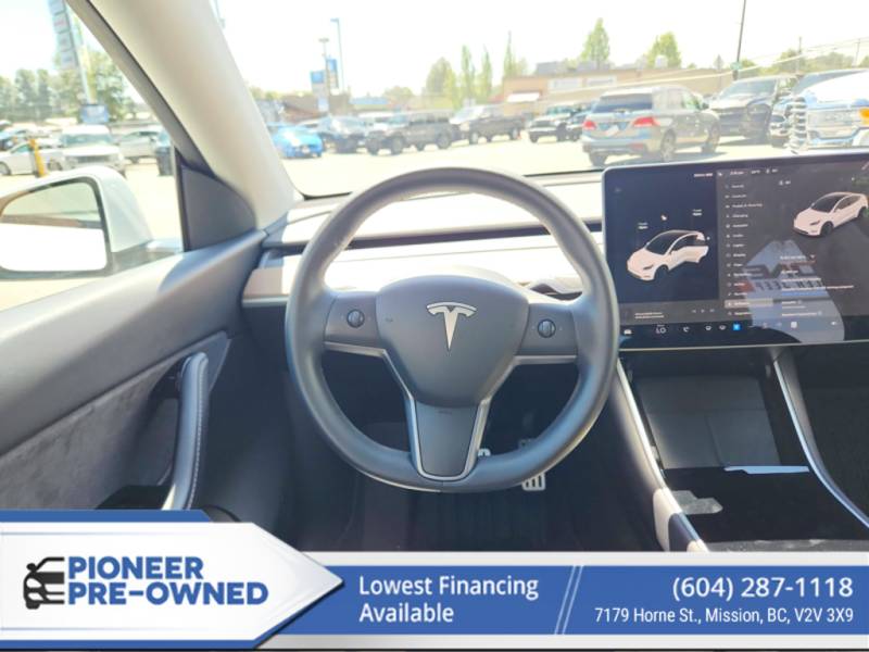 2020 Tesla Model Y Performance AWD  Auto Pilot, LOW KMS