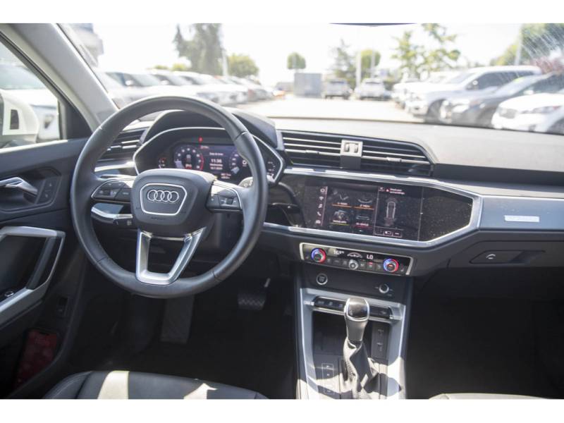 2021 Audi Q3 Progressiv 40 TFSI quattro AWD! Nav! Leather!