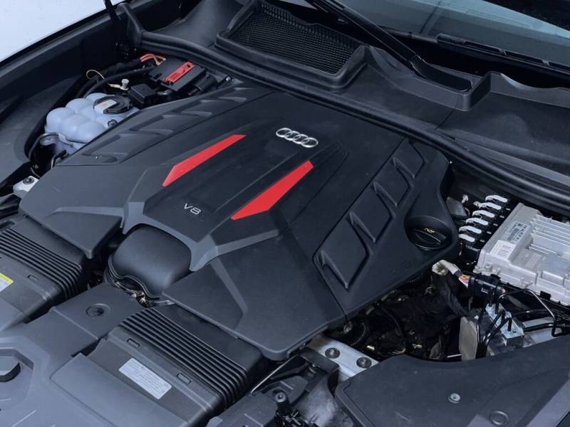 2021 Audi SQ8 quattro 8 Cylinder Engine 4.0L