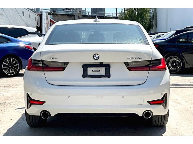 2021 BMW 3 Series 330e xDrive