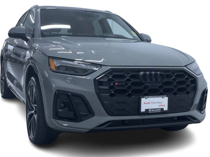 2022 Audi SQ5 quattro Black Optics