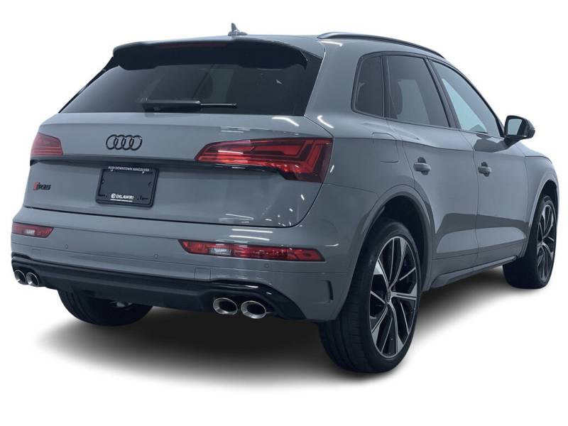 2022 Audi SQ5 quattro Black Optics