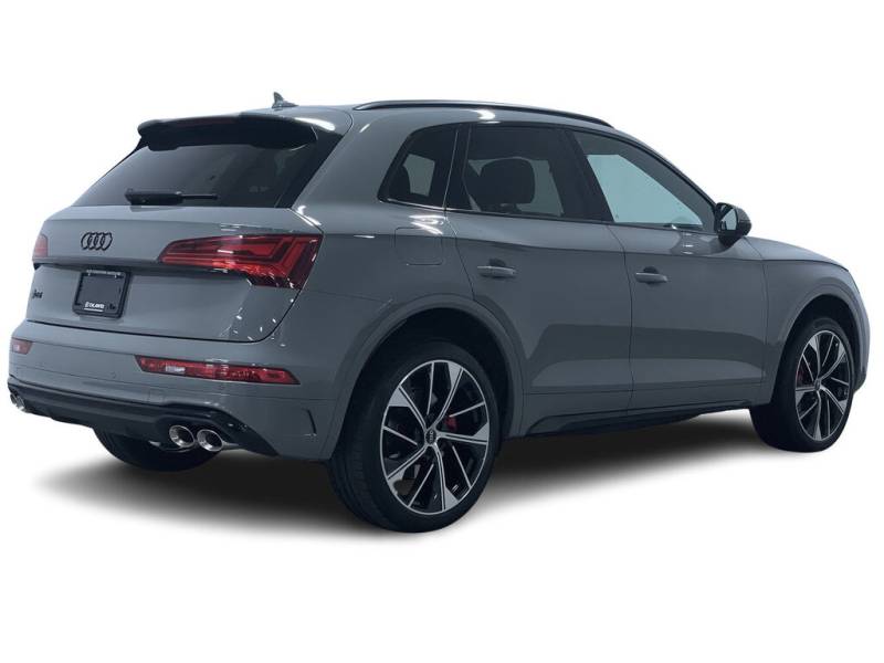 2022 Audi SQ5 quattro Black Optics