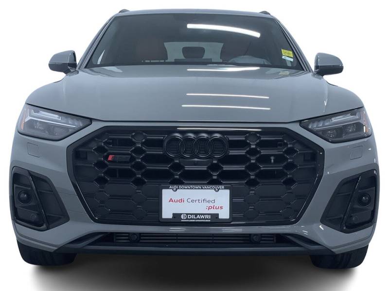 2022 Audi SQ5 quattro Black Optics