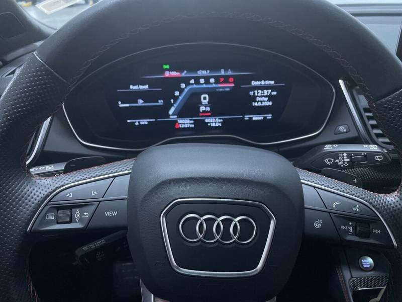 2022 Audi SQ5 quattro Black Optics