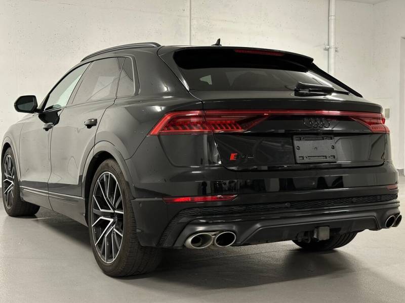 2022 Audi SQ8 quattro | Sport Exhaust | Black Optics Pkg 8 Cylinder Engine 4.0L