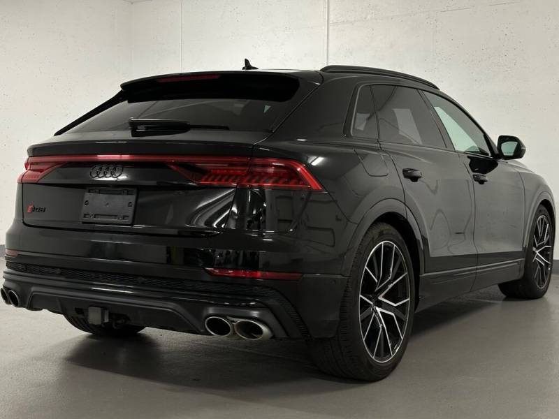 2022 Audi SQ8 quattro | Sport Exhaust | Black Optics Pkg 8 Cylinder Engine 4.0L