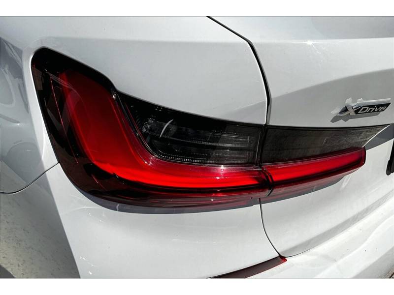 2022 BMW 3 Series 330e xDrive