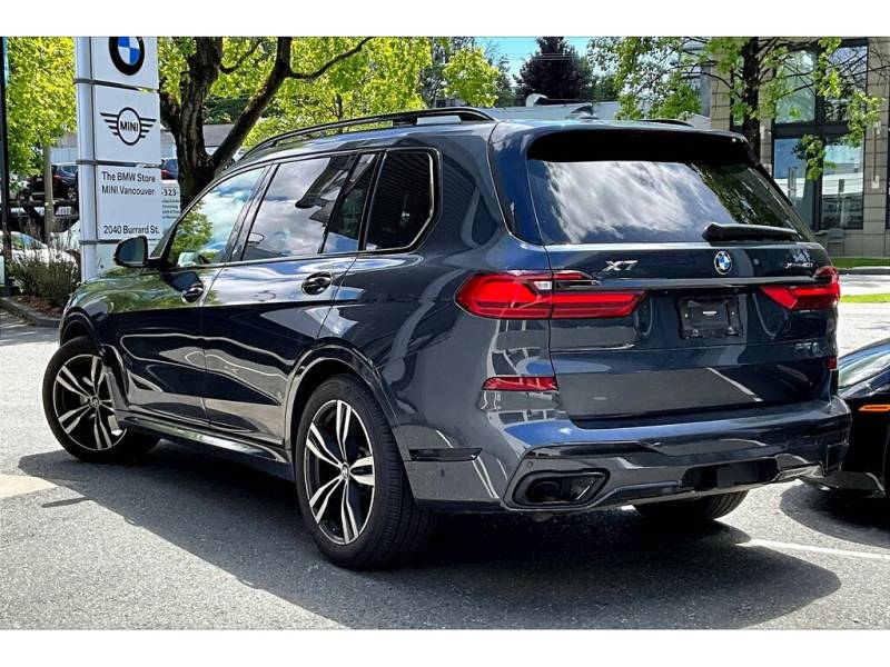 2022 BMW X7 xDrive40i