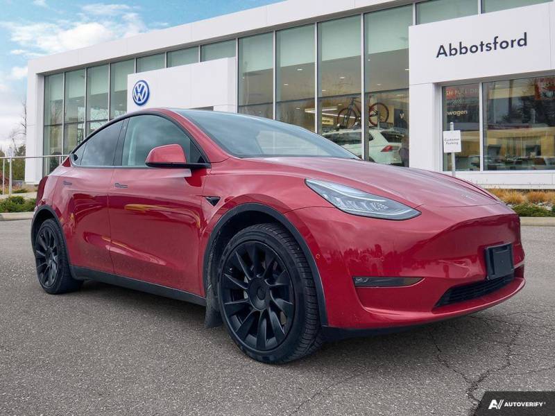 2022 Tesla Model Y Long Range AWD | Sunroof | Navigation | Premium Au