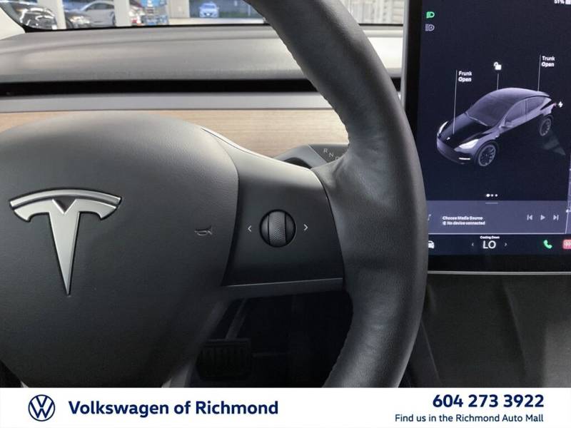 2022 Tesla Model Y Long Range | Dual Motor | Moon Roof | Navigation |